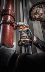 Aeg BSS18C3B3-502C 18V 5Ah Çift Akülü Kömürsüz Darbeli Vidalama 350nm