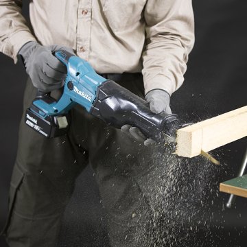 Makita DJR186RFE Kılıç Testere