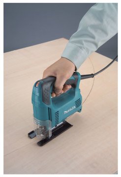 Makita 4327 Devir Ayarlı Dekupaj Testere