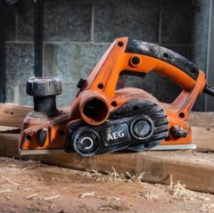 Aeg PL 700 W Planya Makinası