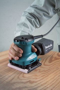 Makita BO4557 Avuç İçi Titreşim Zımpara