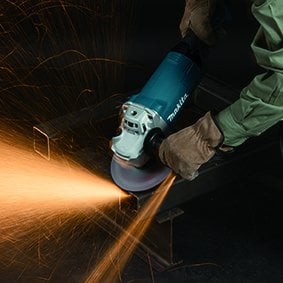 Makita GA7060 Büyük Taşlama 180 MM